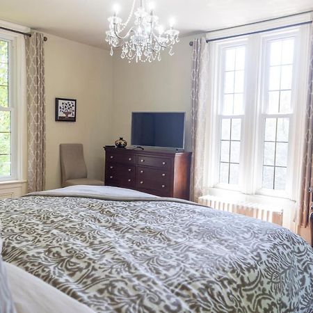 Anneken 1000 Islands B&B Luxury Suites & Spa Brockville Exterior photo