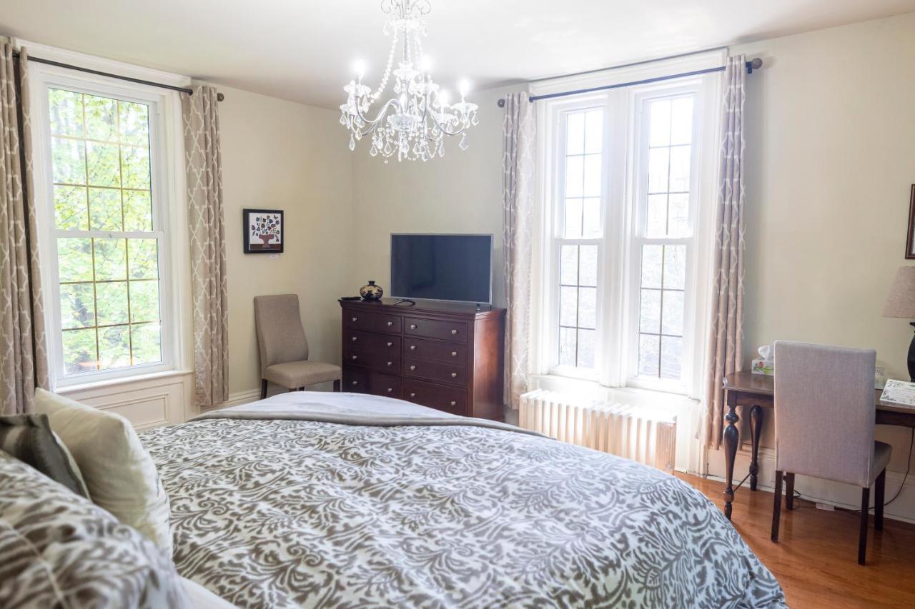 Anneken 1000 Islands B&B Luxury Suites & Spa Brockville Exterior photo